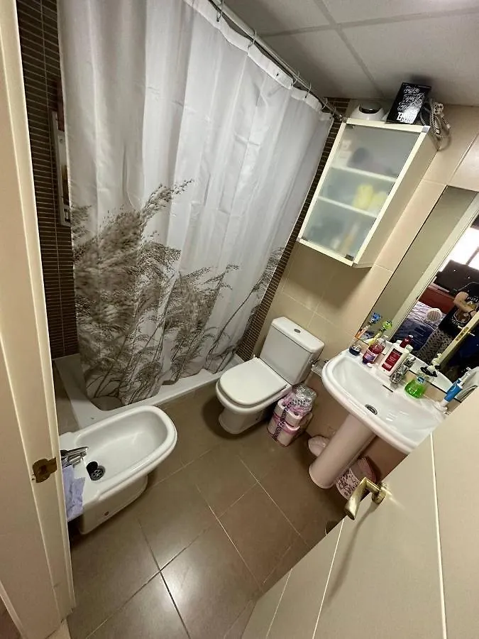 Apartment A / A 4Pax Near The Beach Málaga 0*,